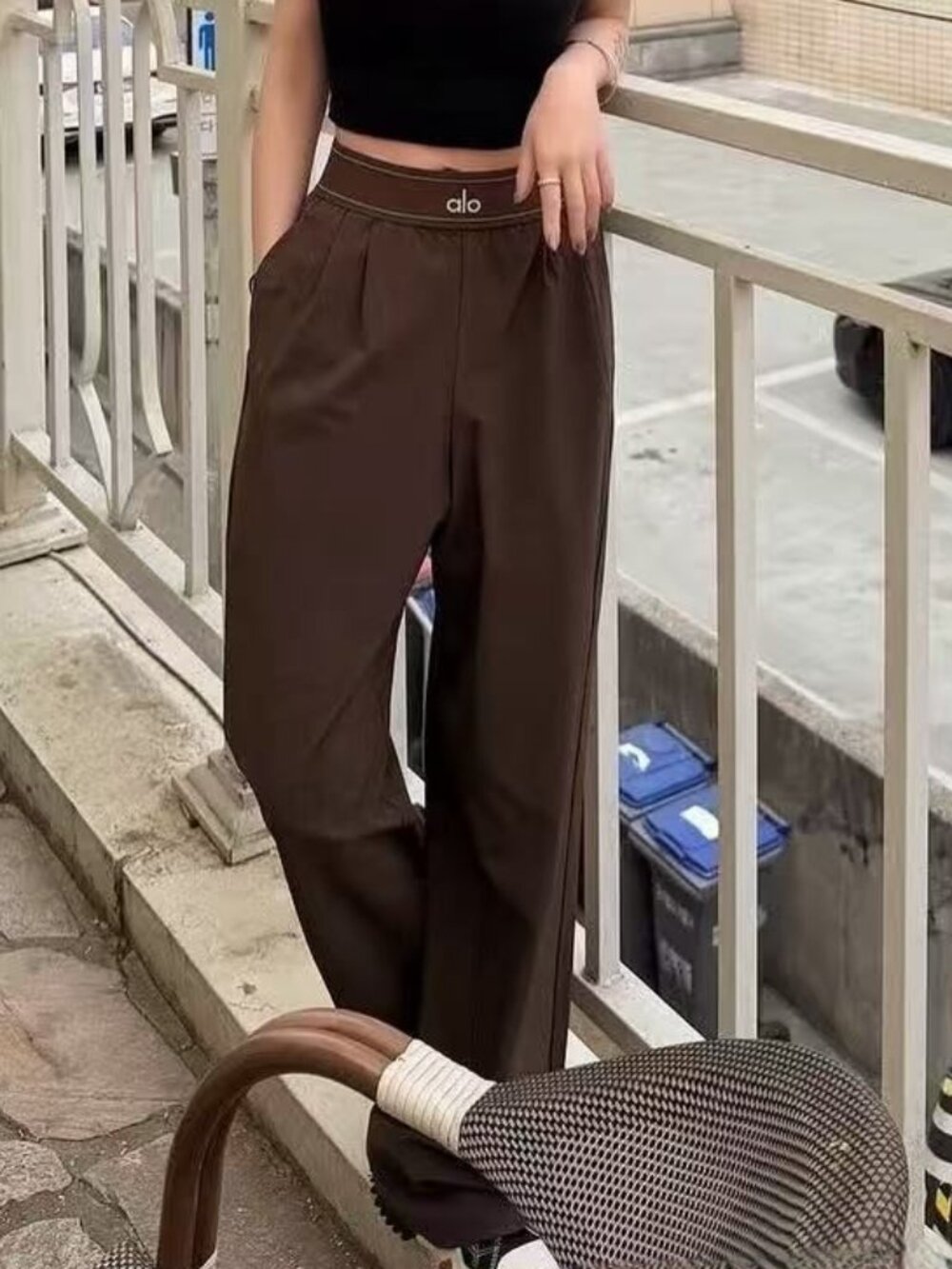 🦋🦋Alo Yoga Suit Up Trouser Espresso Coffee Brown(Regular 30“inches) NWT - Picture 1 of 7